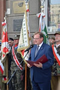 74 lata temu na budynku PAST-y załopotała biało-czerwona flaga - Instytut Historyczny NN im. Andrzeja Ostoja Owsianego